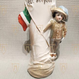 Vasetto Commemorativo in Porcellana Policroma – Guerra Italo-Turca / Impresa di Libia (1911-1912)