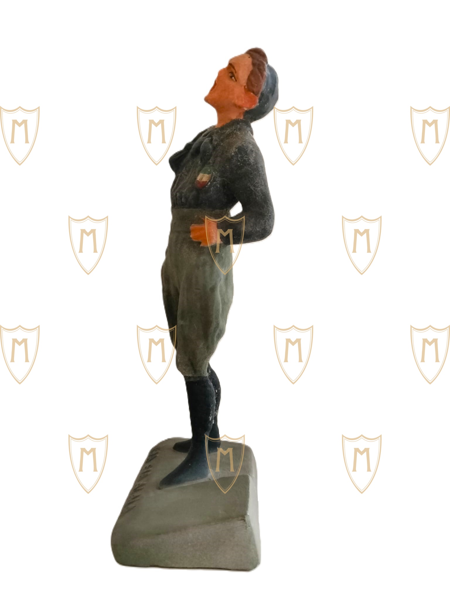 STATUA IN GESSO SQUADRISTA - immagine 13